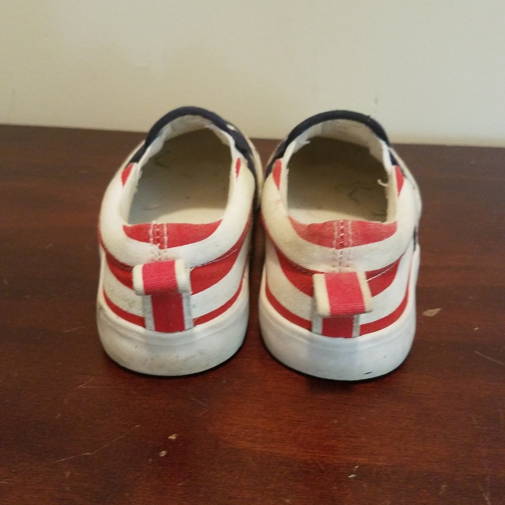 Shoes - Picture 3 of 4